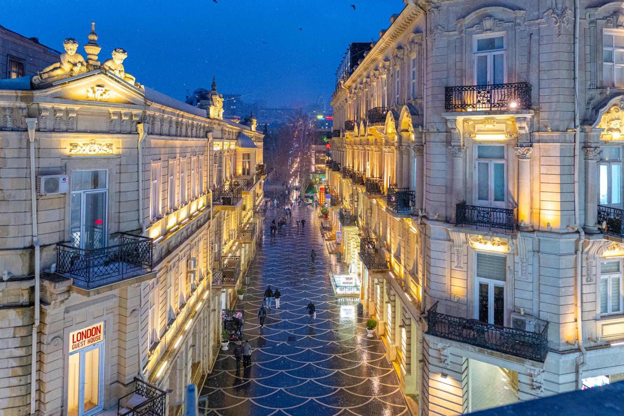 Salam Baku Hotel Екстериор снимка